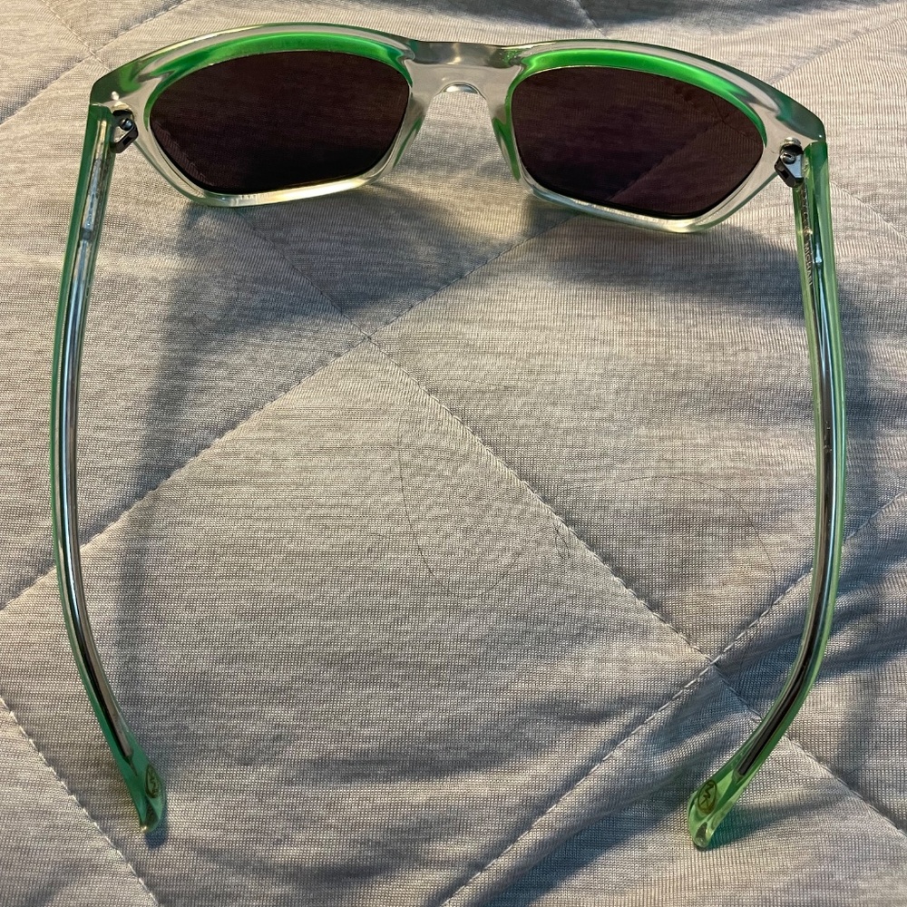 Sun Glasses - image 3